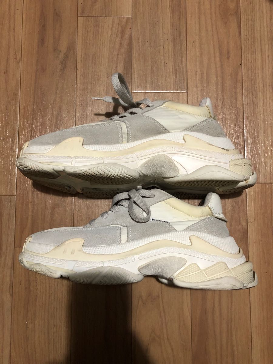 BALENCIAGA バレンシアガ TRIPLE S トリプルエス 白色 ホワイト スニーカー 27.0 41