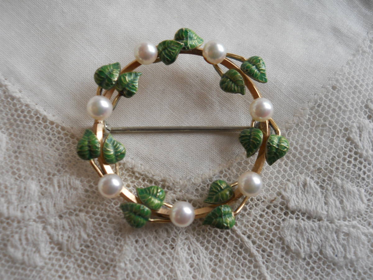  America made Vintage Krementzkre men tsu pearl . month katsura tree .. leaf lease. brooch enamel skill 