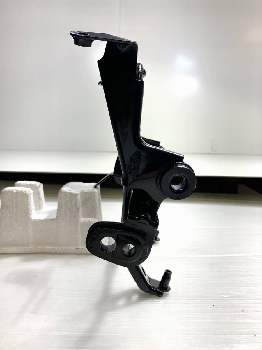 ZRX400/アッパーカウル ステー 即決 送料無料 ZR400E 純正 ZRX400/アッパーカウル ステー 即決 送料無料 ZR400E 純正