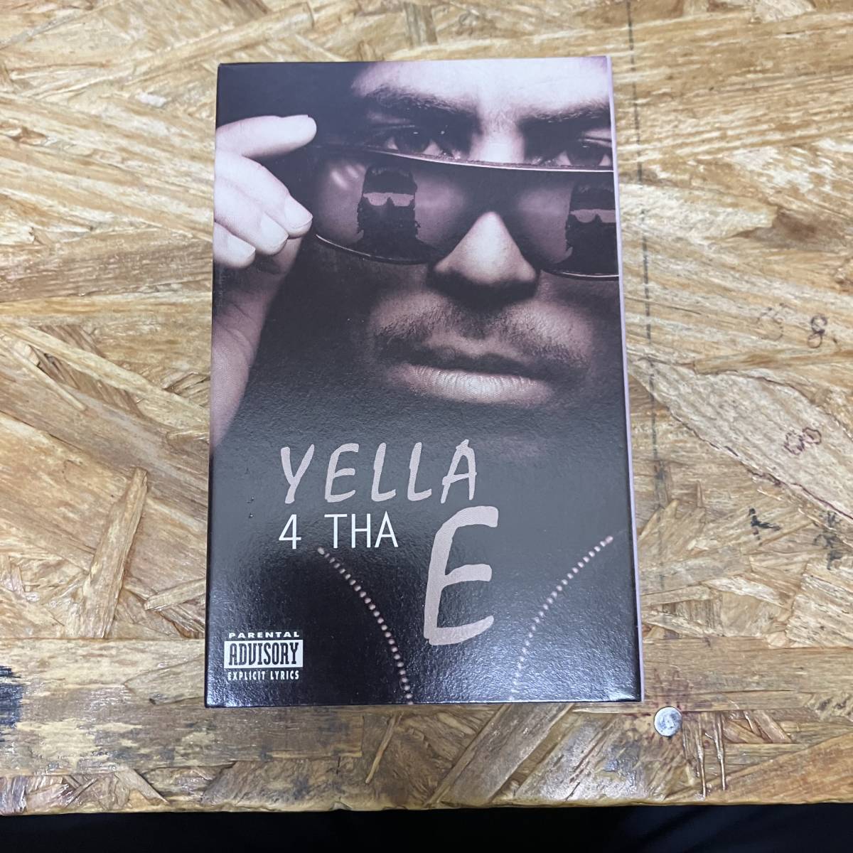 ニ HIPHOP,R&B YELLA - 4 THA E シングル TAPE 中古品の画像1