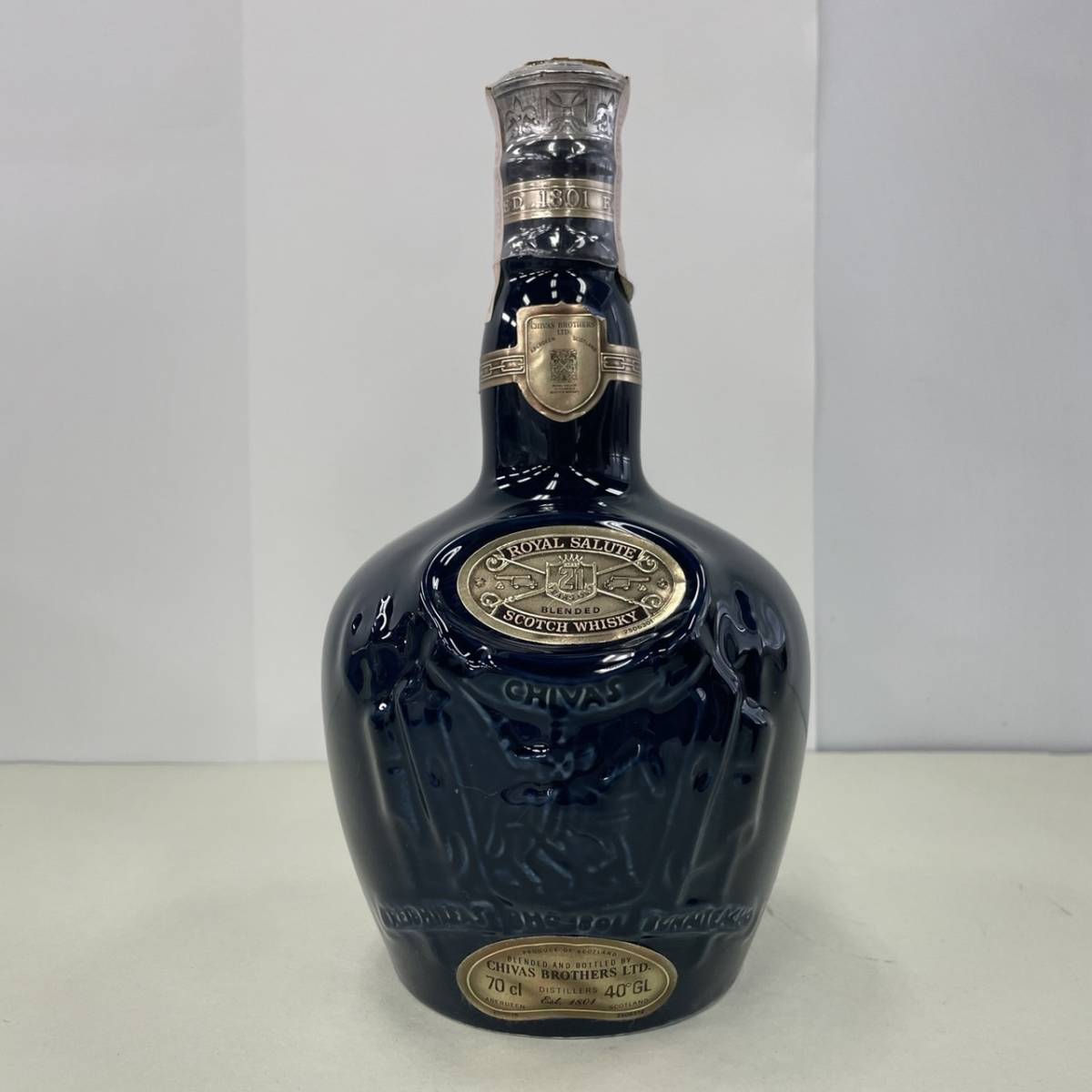 CHIVAS ROYAL SALUTE スコッチウイスキー (750ml)-connectedremag.com