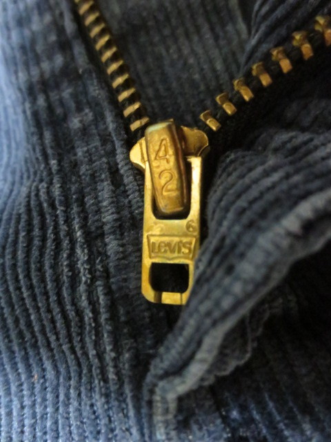 80's　Ｌｅｖｉ’ｓ５１９ー１５１７　リーバイス５１９　コーデュロイパンツ　４２ＴＡＬＯＮ　Ｗ３０　くすんだ紺系_画像7