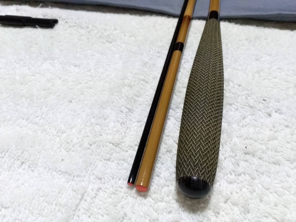 シマノ 朱紋峰 神威 9尺 新品同様です。握りにベタつきありません。 シマノ 朱紋峰 神威 9尺 新品同様です。握りにベタつきありません。