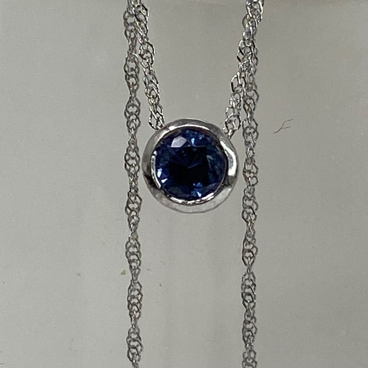pt900 pt850 天然ブルースピネル 0.22ct ペンダントネックレス