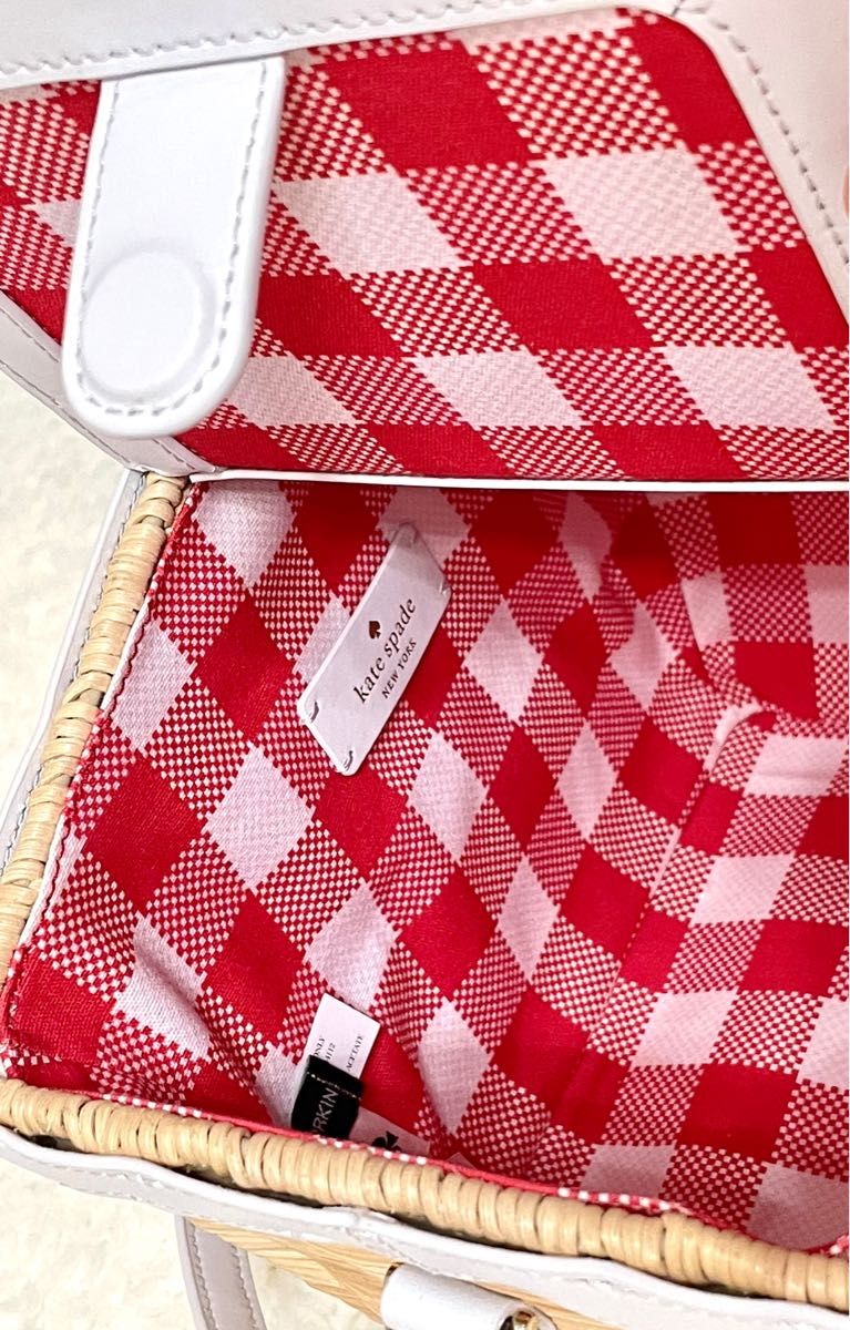 ケイトスペード ラタン ハンドバッグ Kate Spade 春バッグ 新品 ケイトスペード ラタン ハンドバッグ Kate Spade 春バッグ 新品