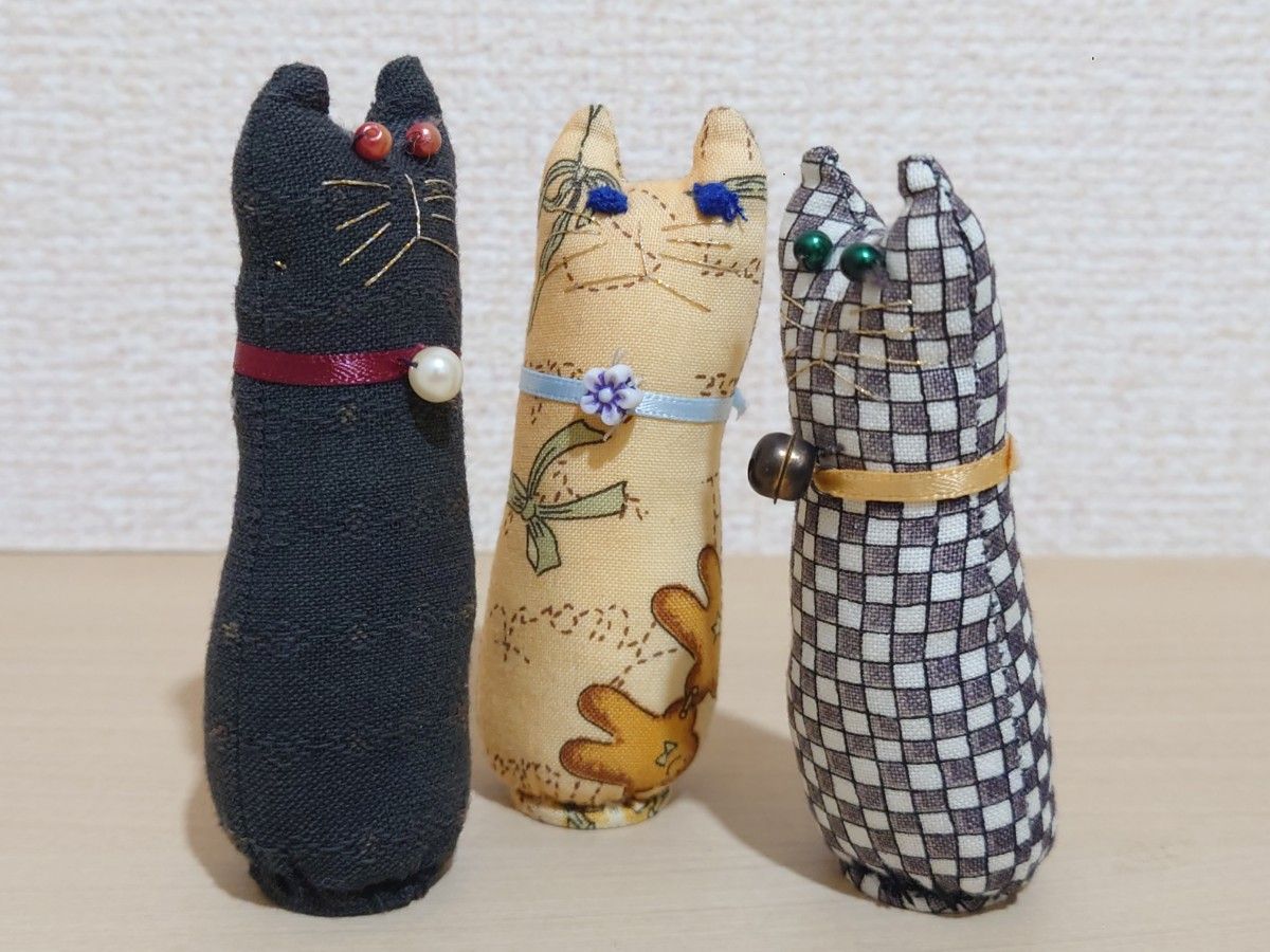 猫三兄弟　置物　ハンドメイド　猫グッズ お守り