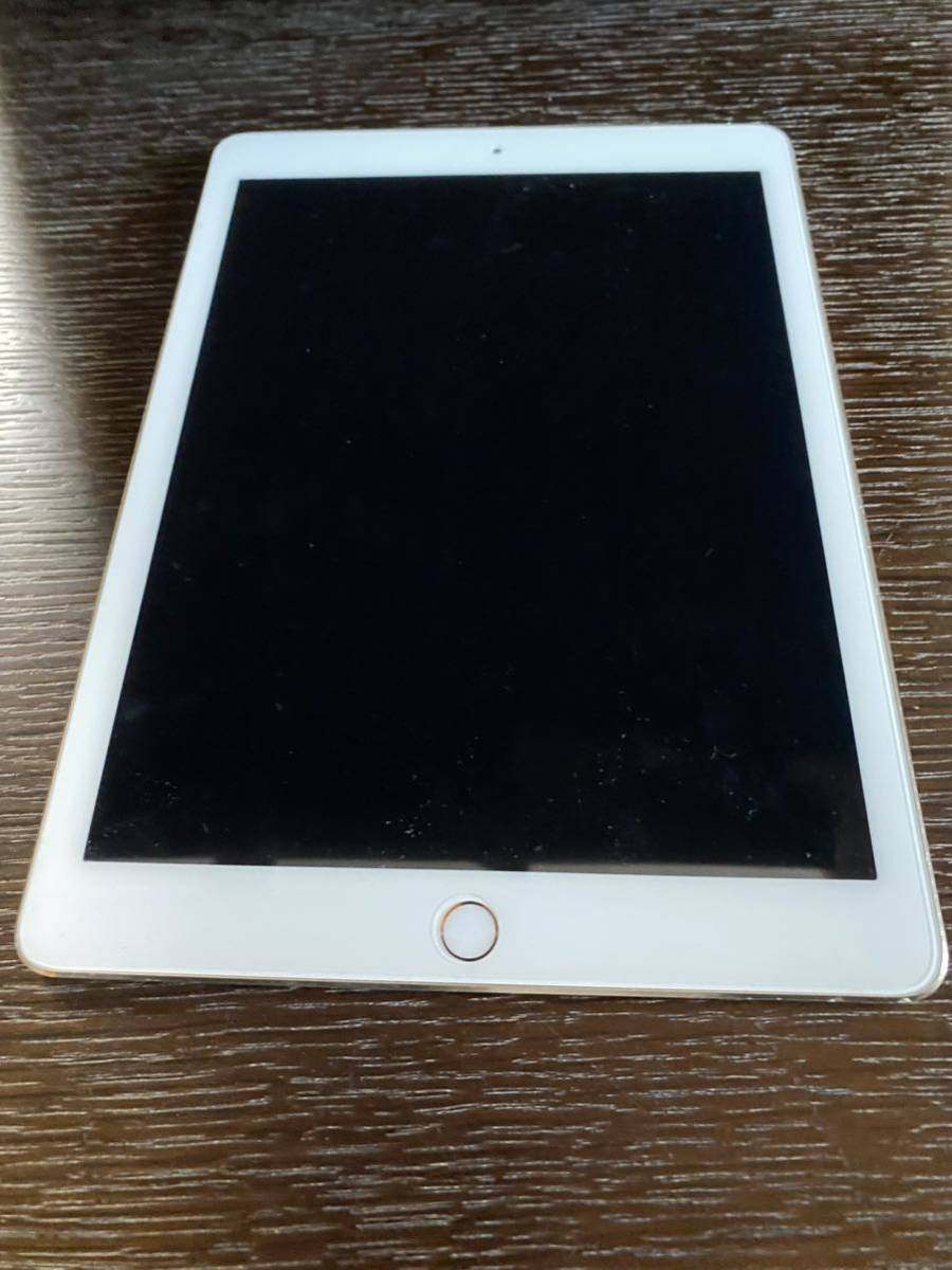 うのにもお得な 9.7インチ Pro iPad i 32GB Gold Cellular Wi-Fi iPad