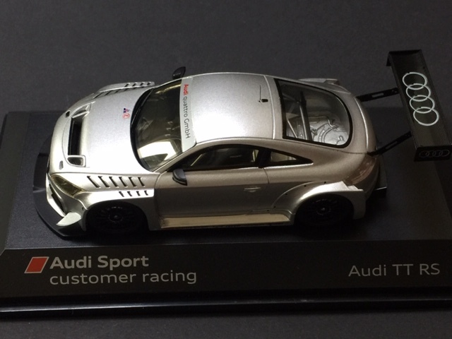 1/43 アウディ Audi TT RS Audi Sport customer racing ディーラー特注 