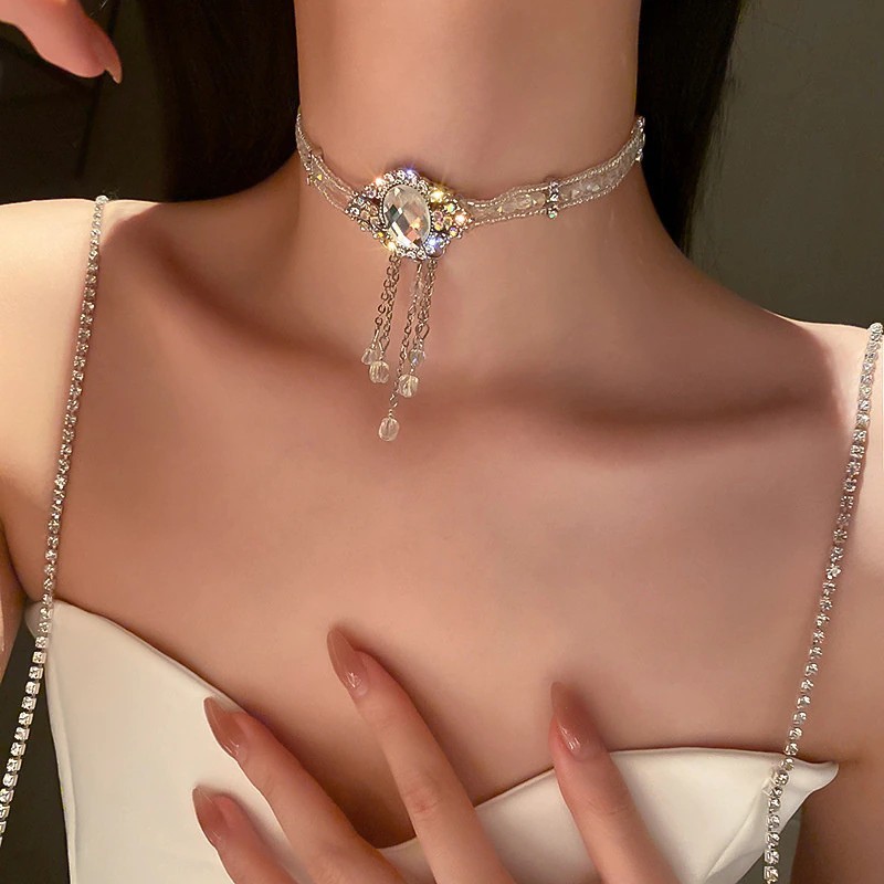 . round shape. white glass. choker pendant necklace Korea manner, for women, elegant pendant wedding go in . type 