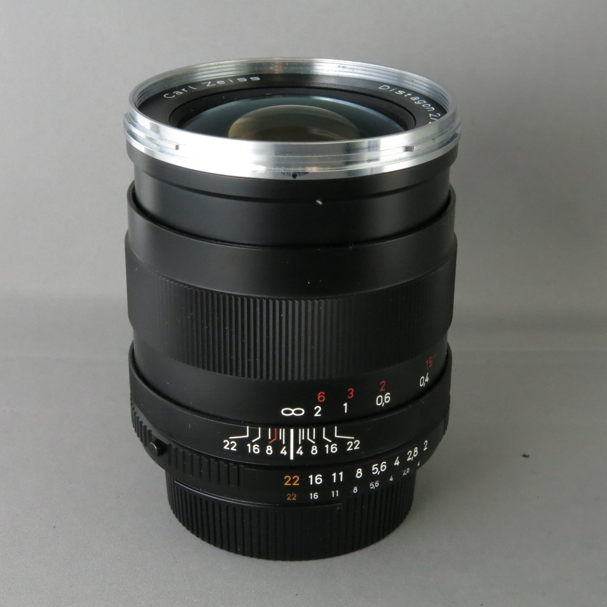 【美品】CARLZEISSカールツアイス　DISTAGON28mmF2ZF.2　★NO.6789_画像2