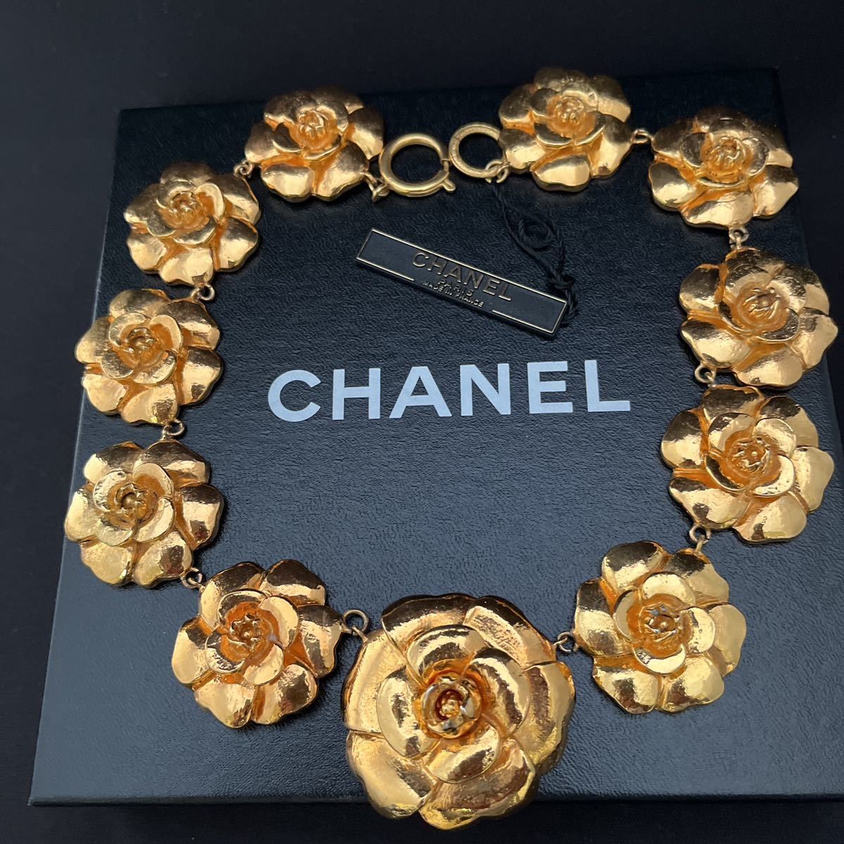 シャネル ネックレス　ゴールド　CHANELカメリア　レア　　正規品