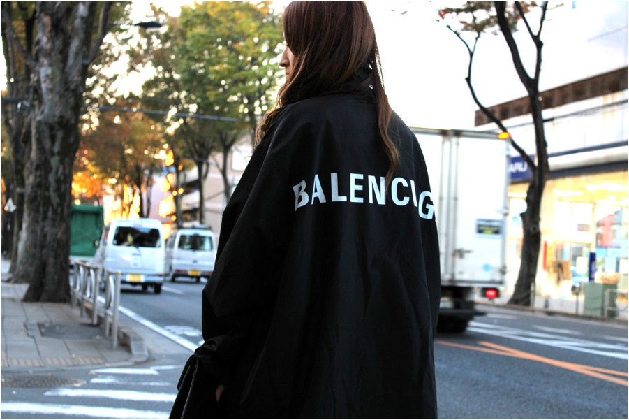 BALENCIAGA バックロゴ ナイロンコート chateauduroi.co