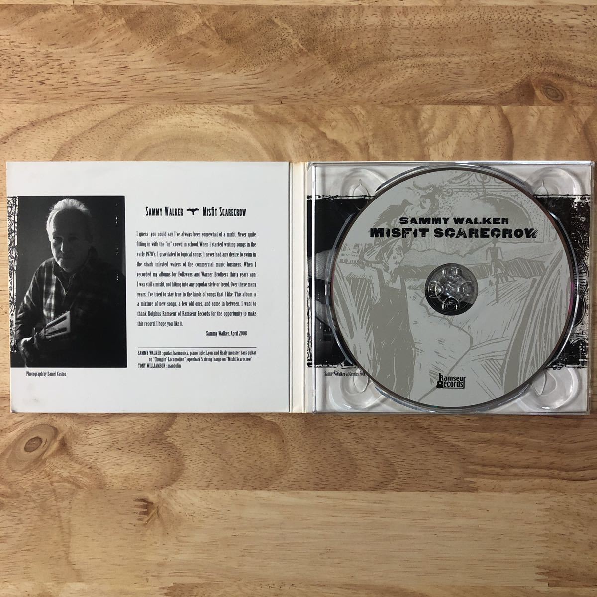 SAMMY WALKER/MISFIT SCARECROW[US盤:'08年作:LTD.PRESS/廃盤入手困難:盟友TONY WILLIAMSONのマンドリンとのデュオ作]★BOB DYLAN FOLKWAYS_画像3