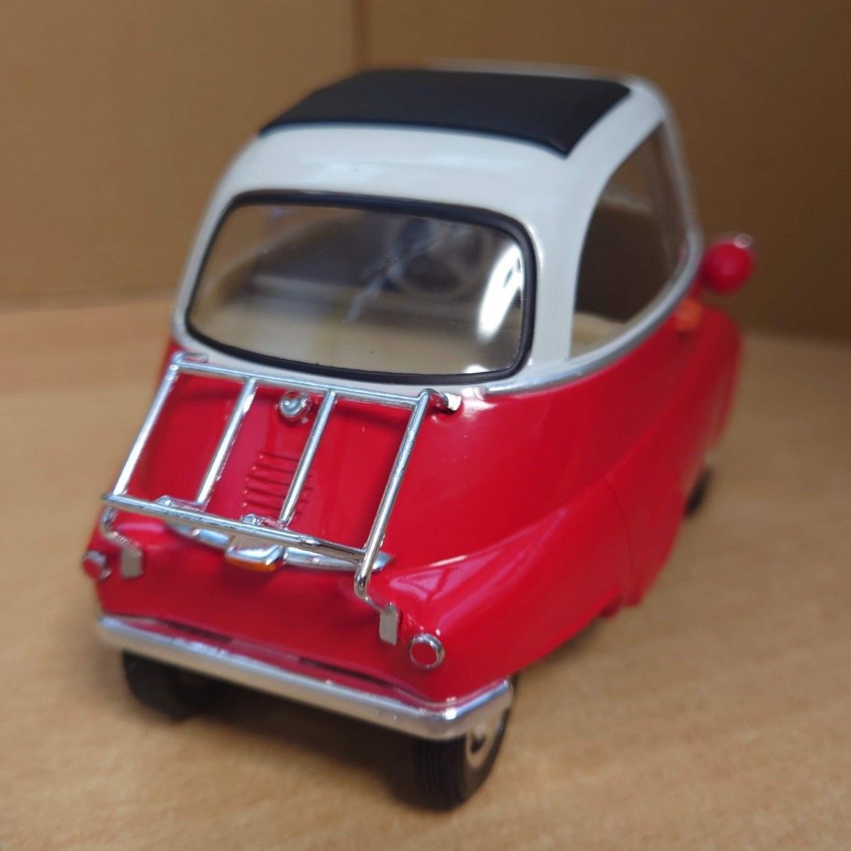 1/18 BMWイセッタ レッド ISETTA WELLY製ダイキャスト製ミニカ