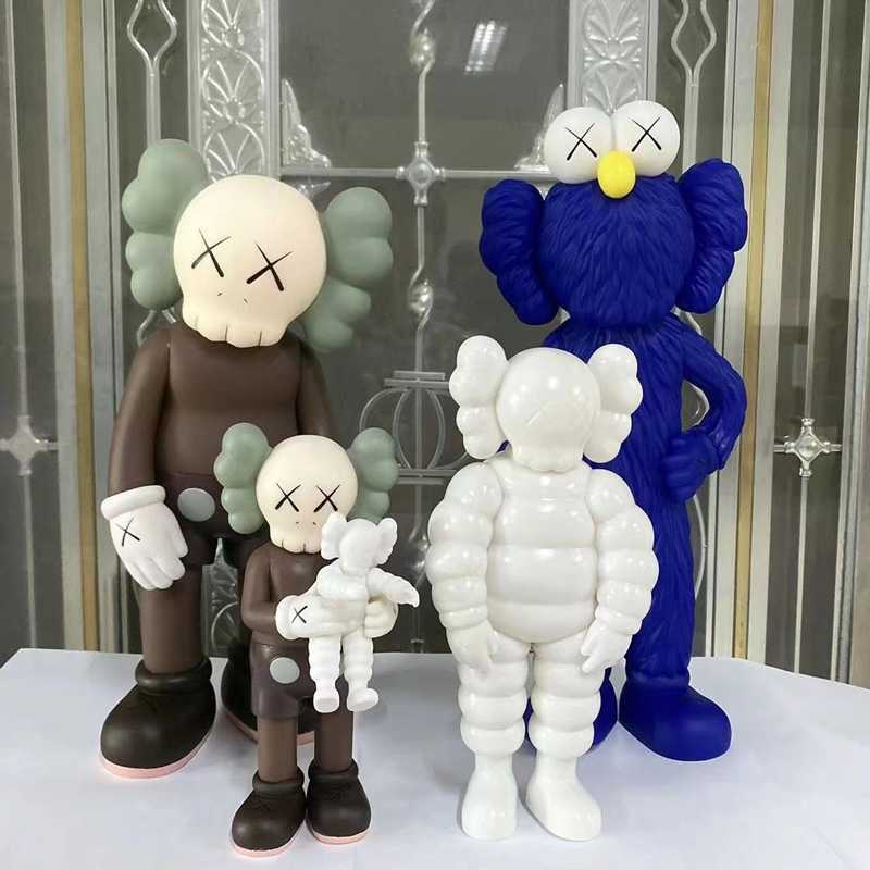人気カラーの KAWS カウズ ORIGINAL オリジナルフェイク おもちゃ KAWS