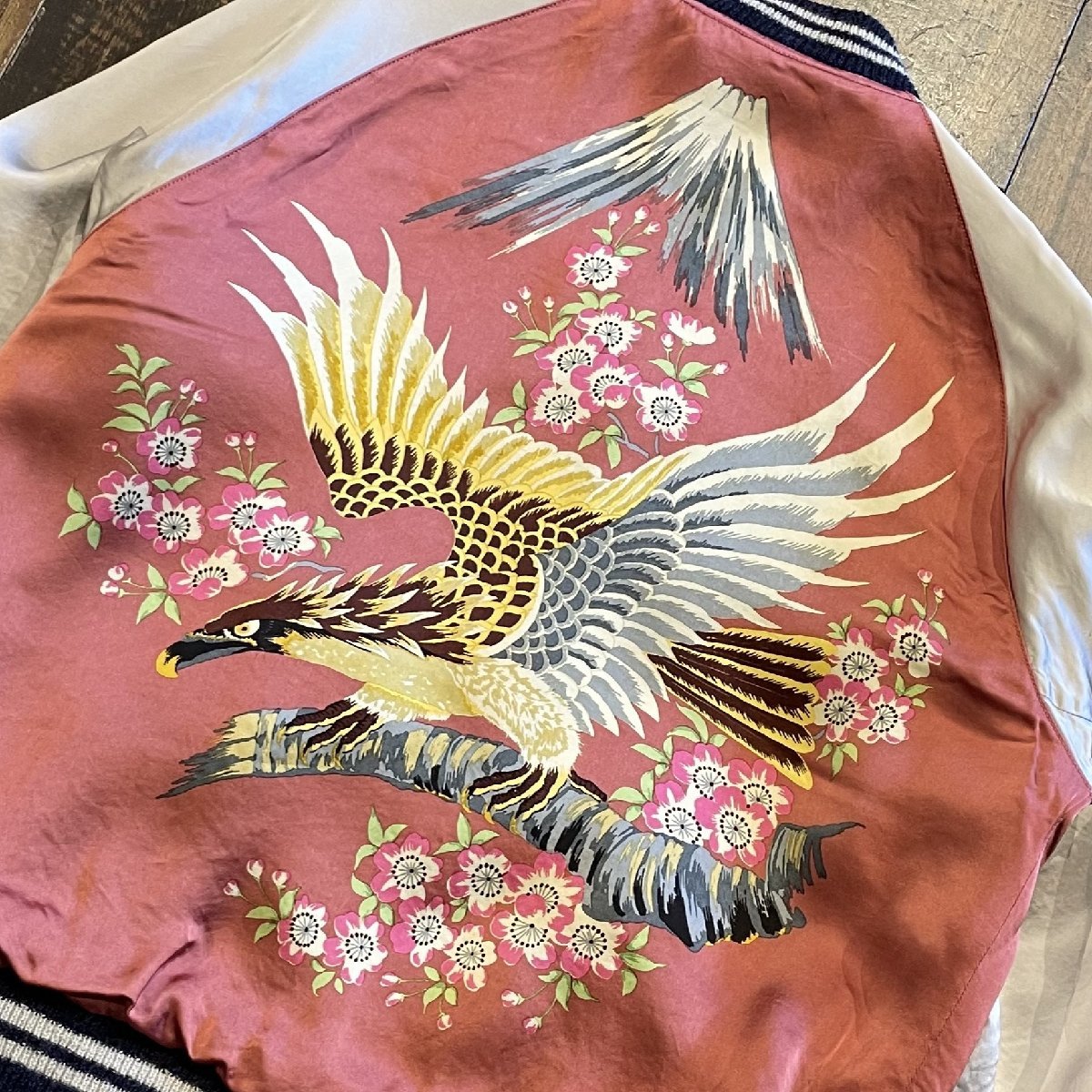 港商 & CO. SE スカジャン “JAPAN MAP” × “CHERRY BLOSSOMS & EAGLE” TT15277 125)ブルー 特大サイズ ミリタリー_画像8