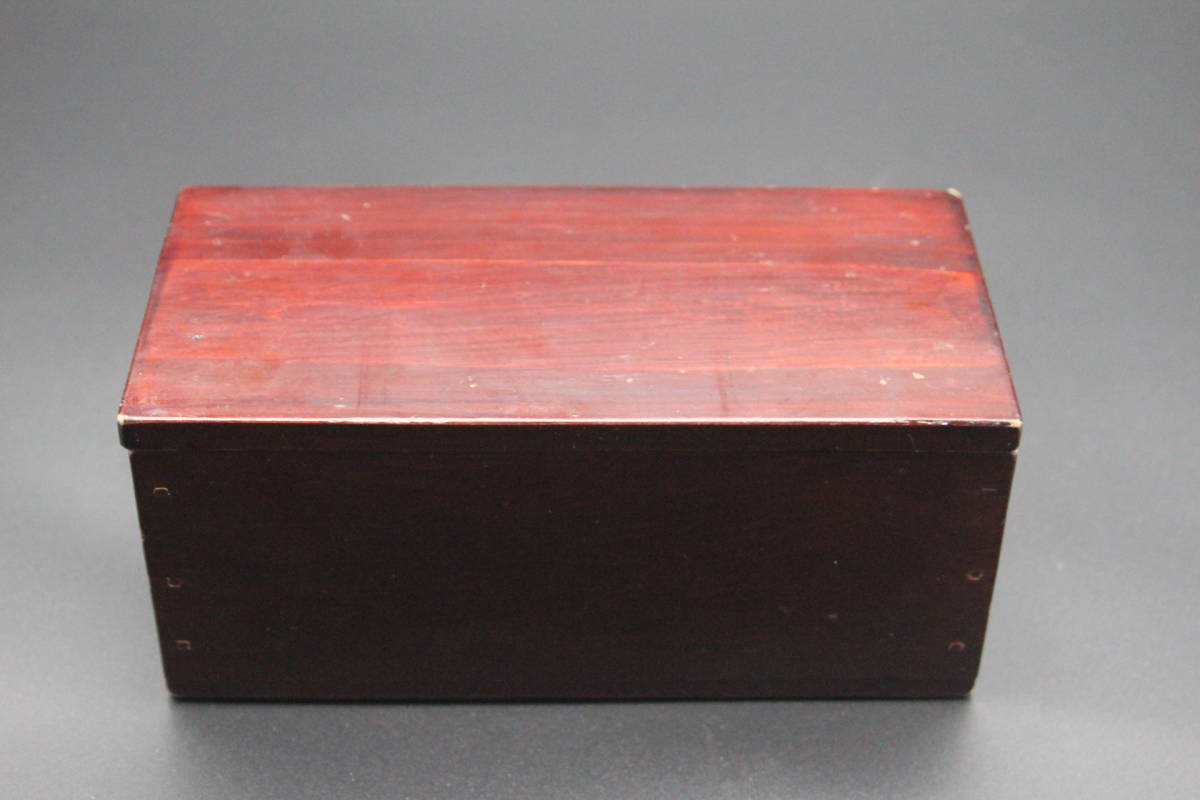 海】中国古美術品 紫檀木彫 獅子一対 時代箱付 木彫 置物 骨董品 時代