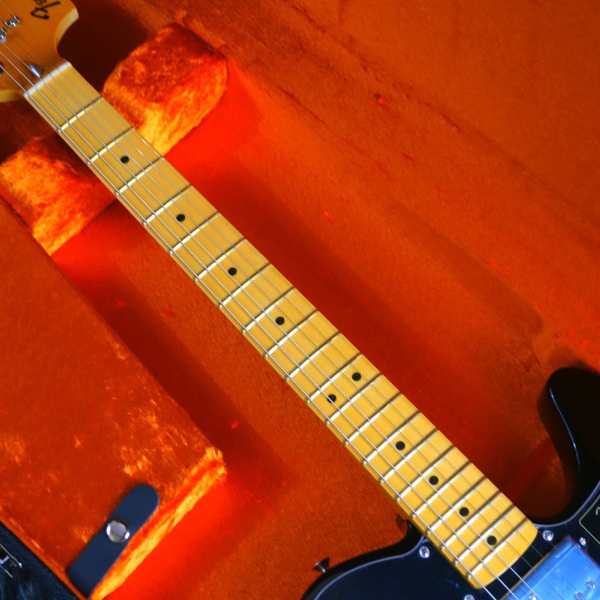 Fender USA American Vintage II 1975 Telecaster Deluxe Maple Fingerboard 3-Color Sunburst_画像4