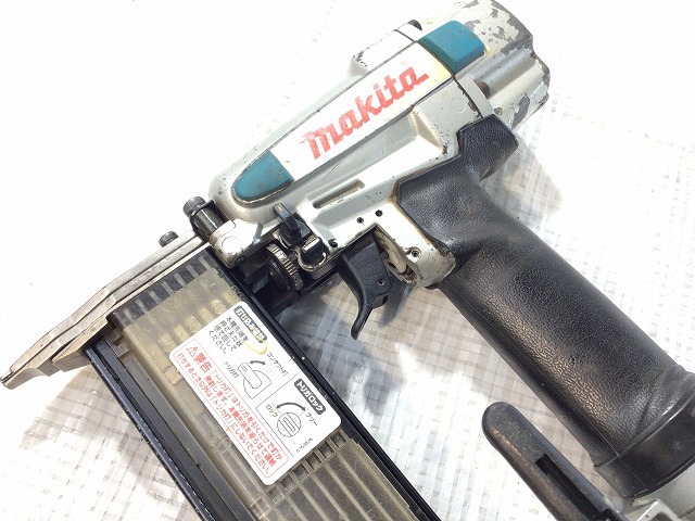 品 makita マキタ 常圧 50mm 仕上釘打機 AF502N フィニッシュネイラ 品 makita マキタ 常圧 50mm 仕上釘打機 AF502N フィニッシュネイラ