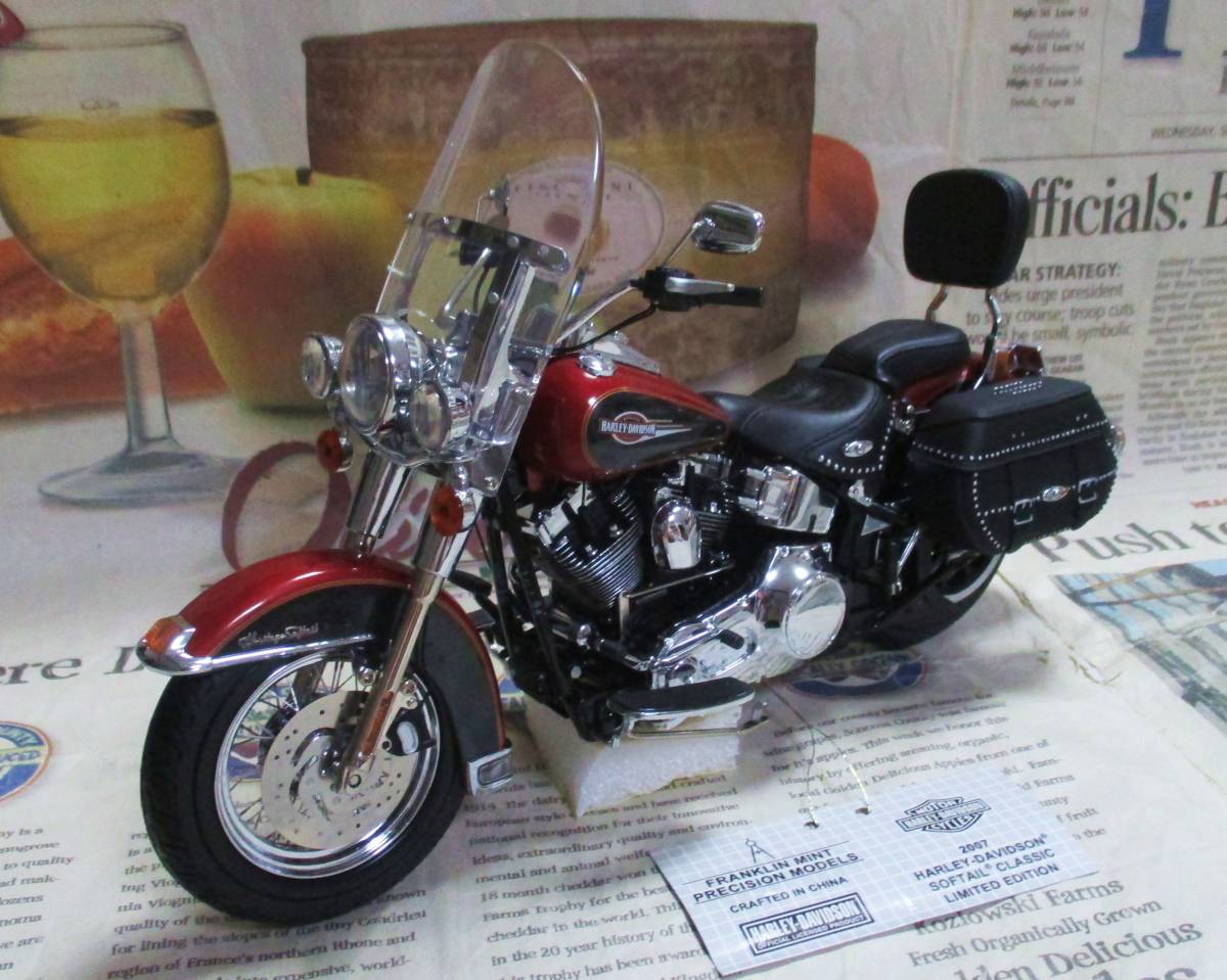 ★激レア絶版*フランクリンミント*ハーレー*1/10*2007 Harley-Davidson Heritage Softail Classic レッド/ブラック_画像1