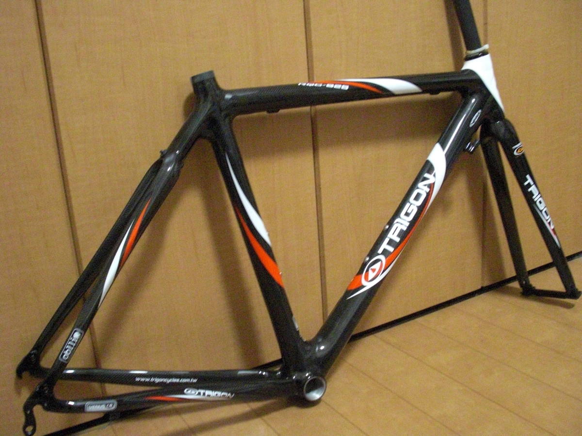 ロードバイクフレームTRIGON RQC-828 ロードバイクフレームTRIGON RQC-828