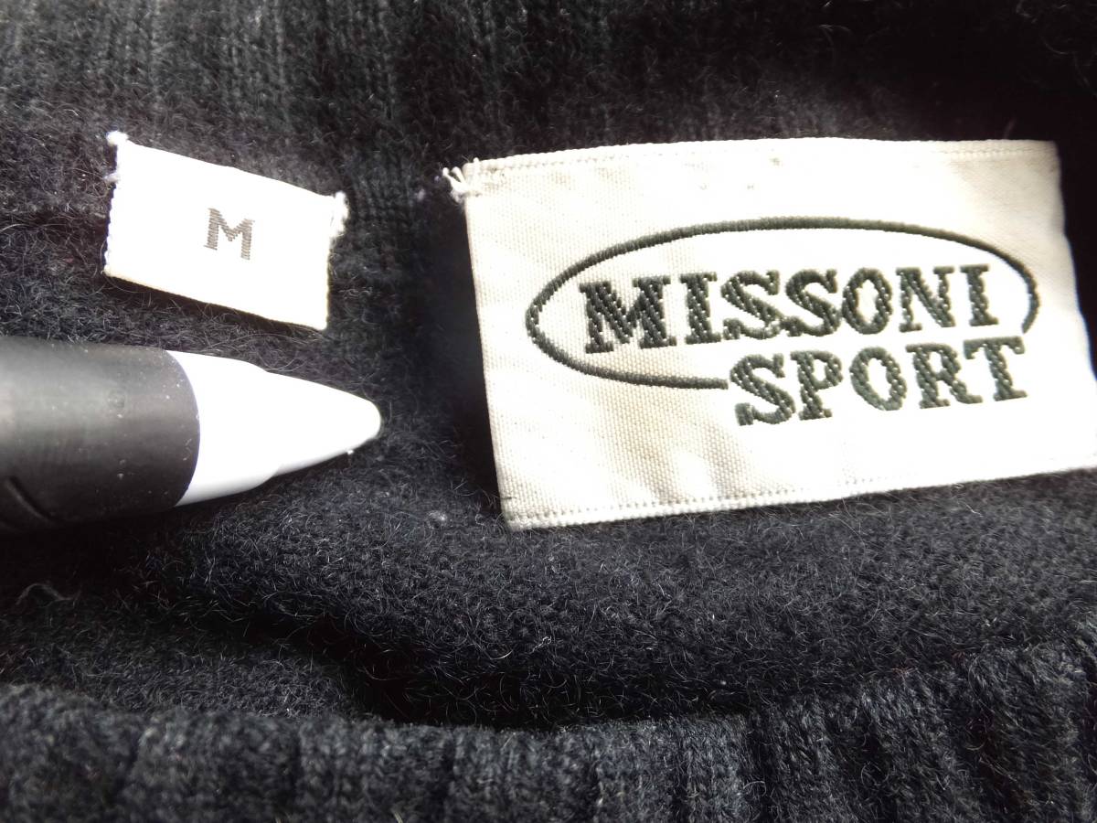 MISSONI SPORTS　ミッソーニ　カシミヤ100％　セーター　Mサイズ　黒　ブラック　※補修箇所あり_虫食いを補修した箇所