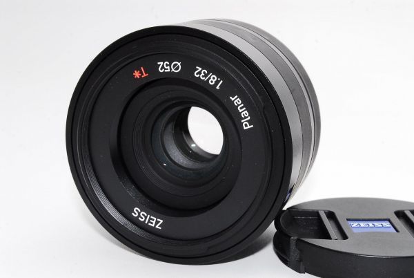 新品級】カールツァイス Carl Zeiss 単焦点レンズ Touit 1.8/32 X