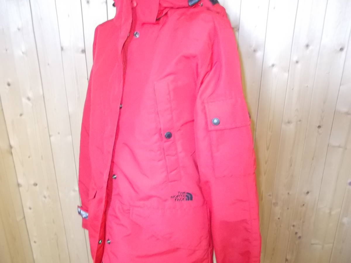 e158◆THE NORTH FACE マウンテンパーカー◆85(M) ノースフェイス ジャンパー アジア輸入正規品 海外モデル 赤色 レディース 5B_画像2