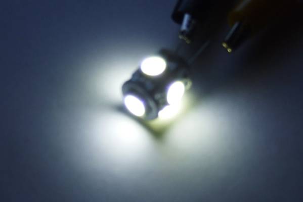 ＜T10S09W4-006＞ 4個 LED バルブ 白色 ウエッジ球 ポジション。サイドマーカー・インジケータ、スモールランプ ナンバー灯にの画像2