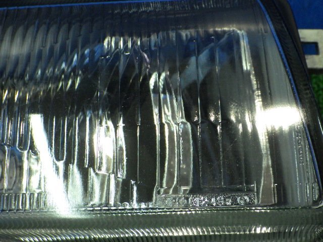 [B] Nissan original halogen head light headlamp right / driver`s seat side IKI 1249 RU12 Nissan Bluebird BLUEBIRD