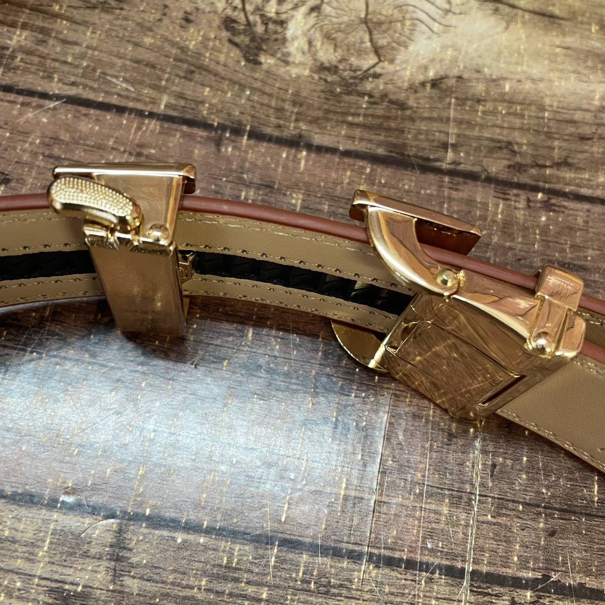 ヤフオク! - 新品 本革レザー ベルト レッドブラウン 金色 ゴ...