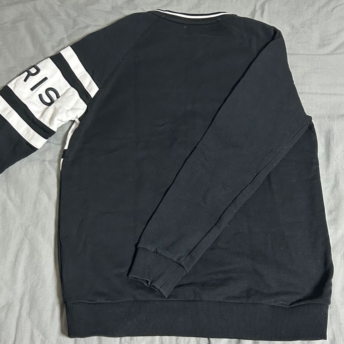 値下げ】19ss GIVENCHY フロントボーダーロゴ スウェットシャツXS-