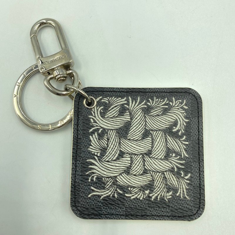 [ used ] Louis * Vuitton MP1621iryu -stroke re rope key ring < small articles > LV Logo key holder charm 