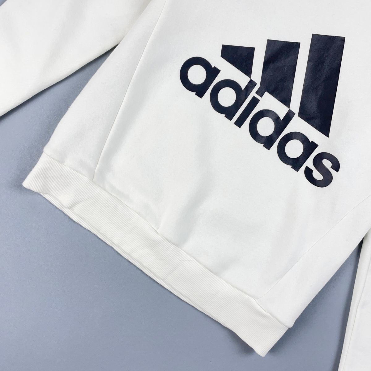 美品 adidas アディダス ビッグロゴプリント クルーネック スウェットトレーナー レディース トップス 長袖 白 ホワイト サイズS*ZB251_画像3