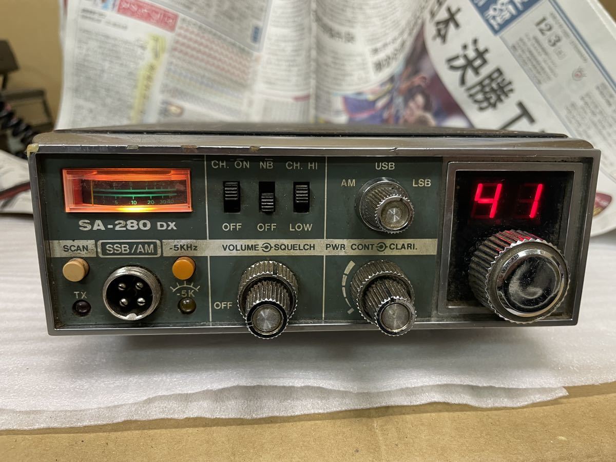 日本電業 SA-280DX AM/SSB 80CH 名機CB無線機 当時もの 通電のみ、その他未確認ジャンク品部品取り、汚れ、傷、サビ、凹み、曲がり_画像1