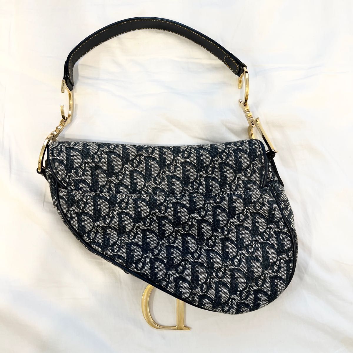 美品 トロッター サドルバッグ スカーフ柄 ゴールド金具 美品 トロッター サドルバッグ スカーフ柄 ゴールド金具