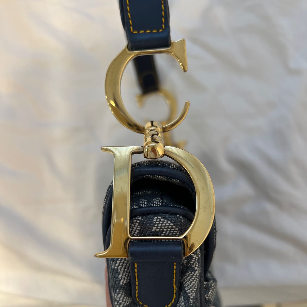 美品 トロッター サドルバッグ スカーフ柄 ゴールド金具 美品 トロッター サドルバッグ スカーフ柄 ゴールド金具