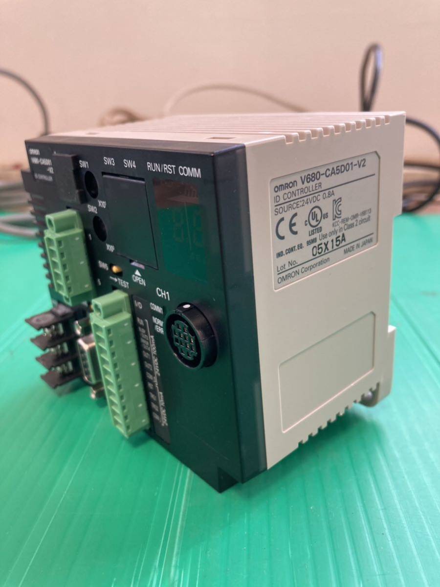 OMRONオムロン　プログラムコントローラー RFIDシステムV680シリーズ　V680-CA5D01-V2 通電確認済み(162）_画像3