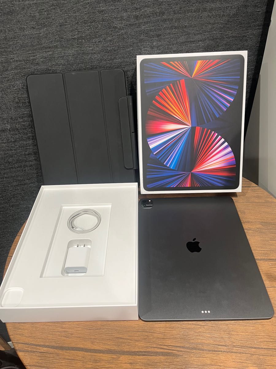 Apple iPad Pro 12 9インチ（第5世代）Wi-Fi 256GB シルバー Apple