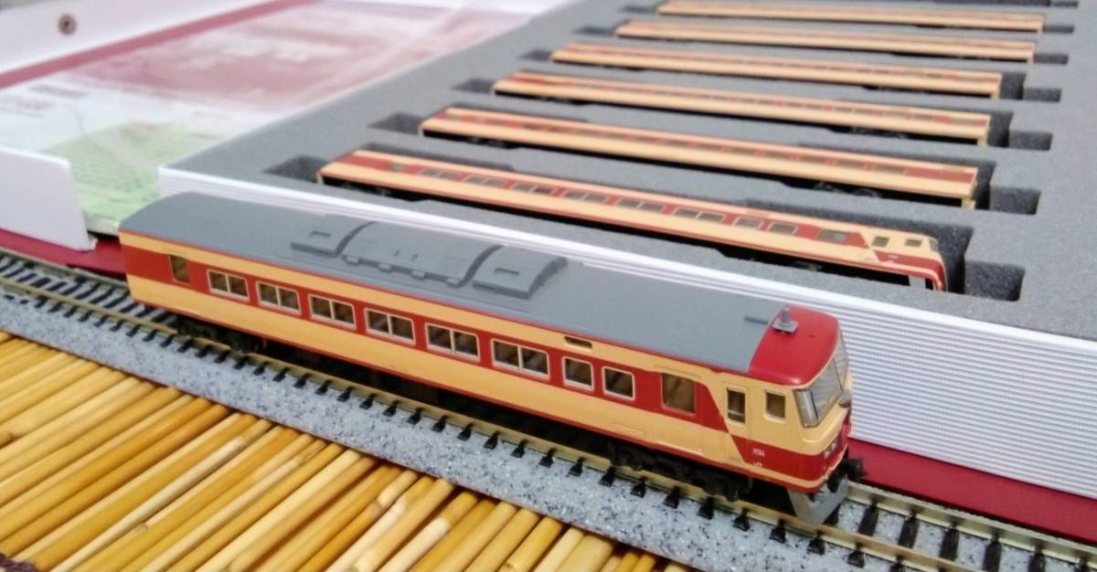 新品ラウンドハウス(KATO)185-200系 特急色 限定品-