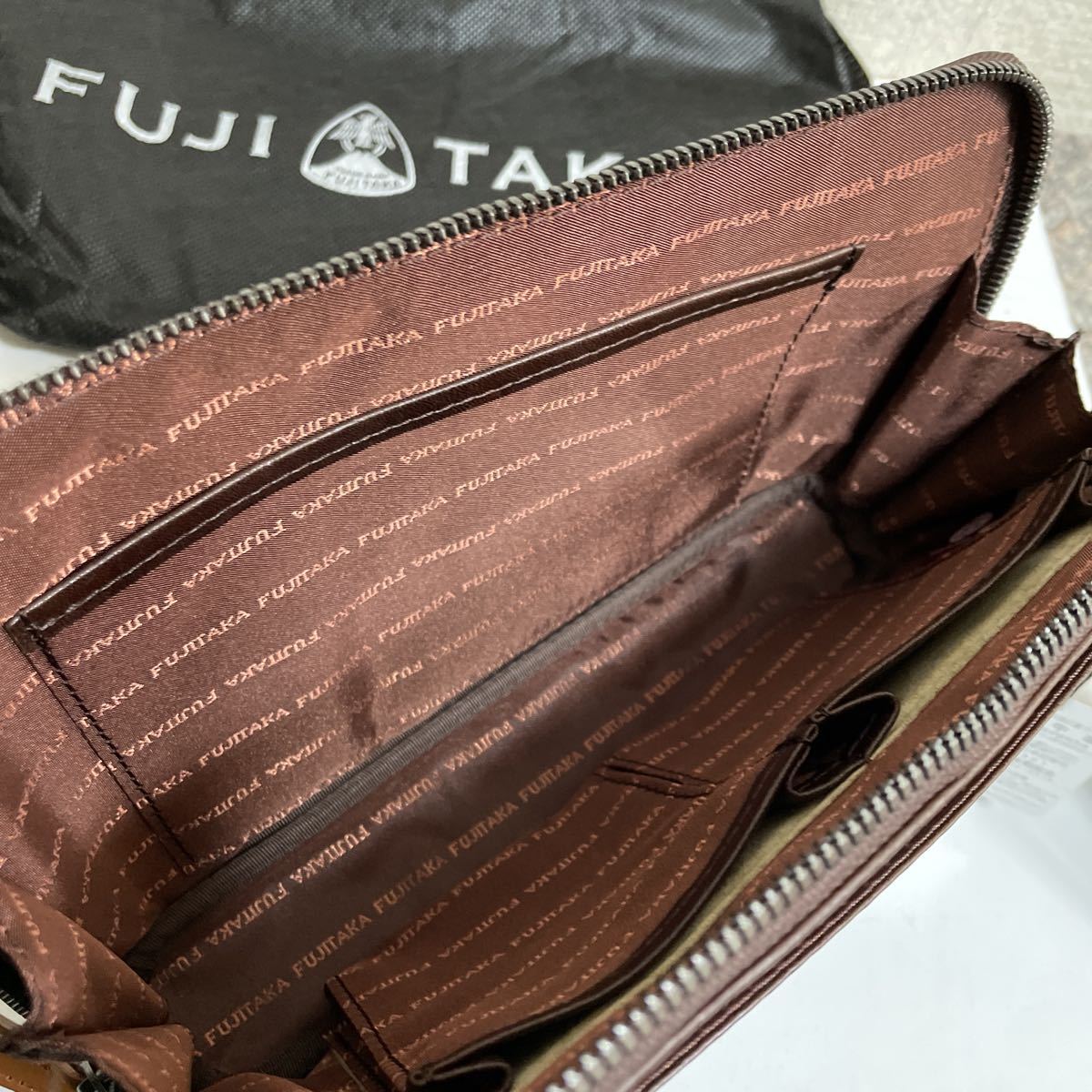 新品 フジタカ セカンドバッグ 定価19,800 チョコ クラッチバッグ