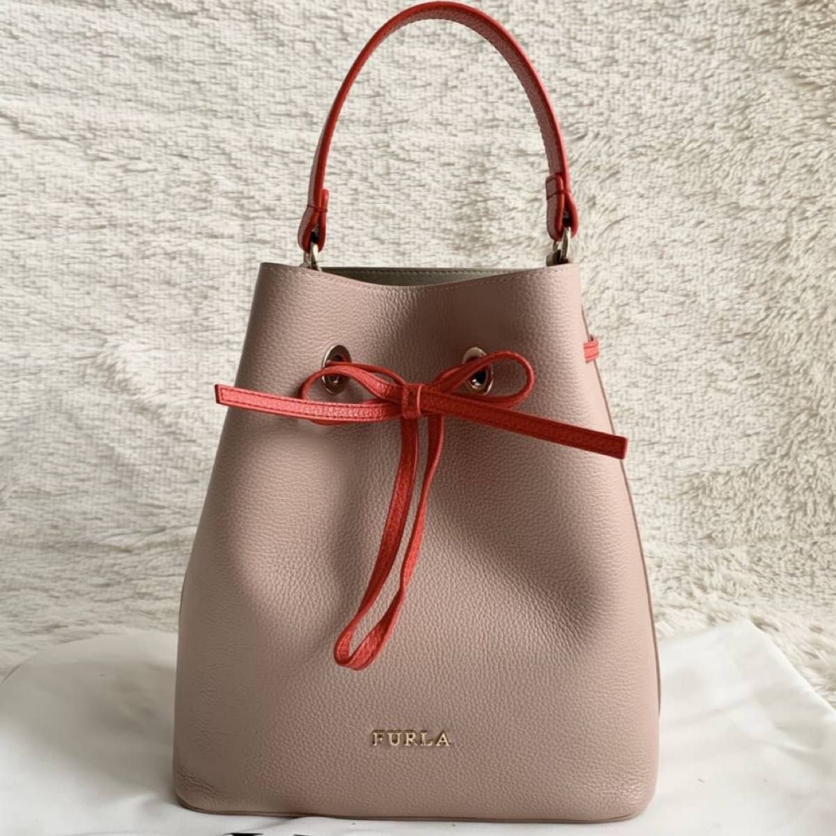 極美品 FURLA フルラ コスタンザ バイカラー ピンク 巾着 バッグ 極美品 FURLA フルラ コスタンザ バイカラー ピンク 巾着 バッグ