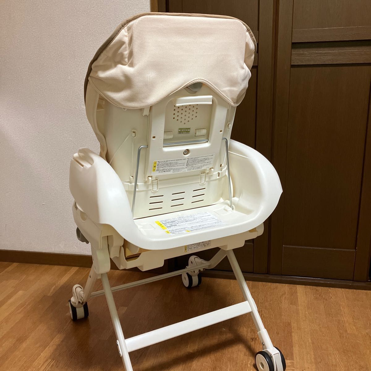 古典 極美品 コンビ ルシエス AT 電動ハイローチェア 赤ちゃん 安全