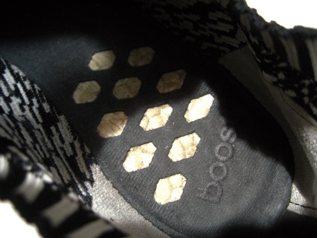 adidas Adidas 27.NMD_R1 PK Nomado Runner 1 prime knitted running white / core black BZ-0219 Easy boost 