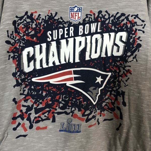 NFL　長袖Tシャツ　ロンT　ニューイングランドペイトリオッツ　アメフト11 古着　入手困難　激レア　希少 人気　チームロゴ　ゆるだぼ_画像3