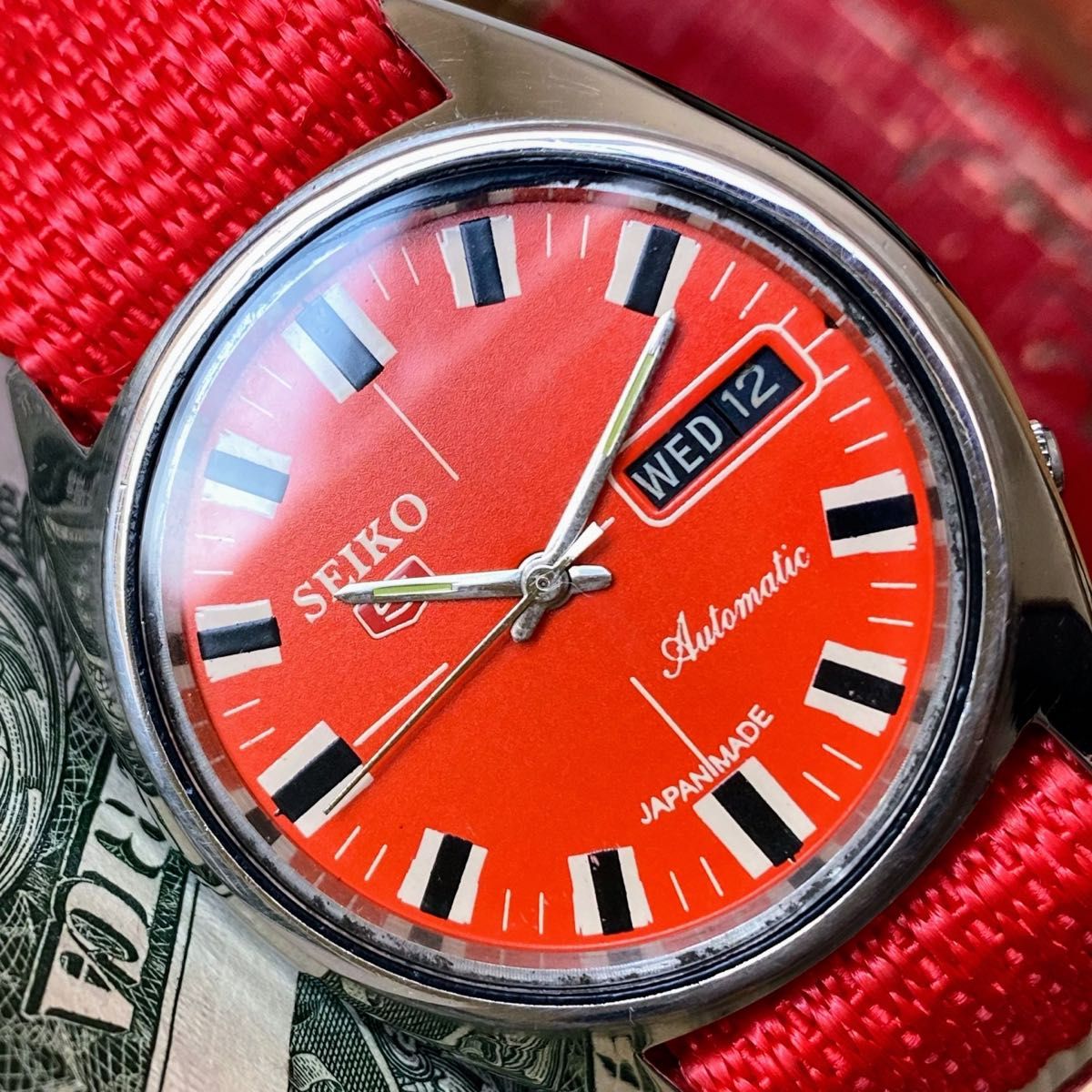 【レトロ可愛い】セイコー5 SEIKO5 レッド メンズ腕時計 自動巻き ヴィンテージ アンティーク