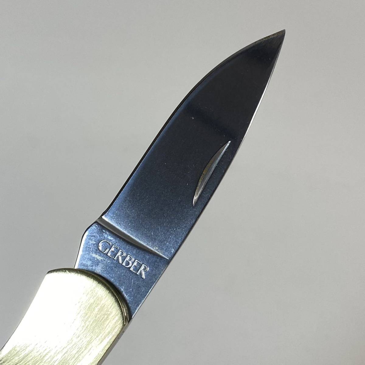 GERBER ガーバー フォールディング ナイフ PORTLAND OR 97223 GERBER ガーバー フォールディング ナイフ PORTLAND OR 97223
