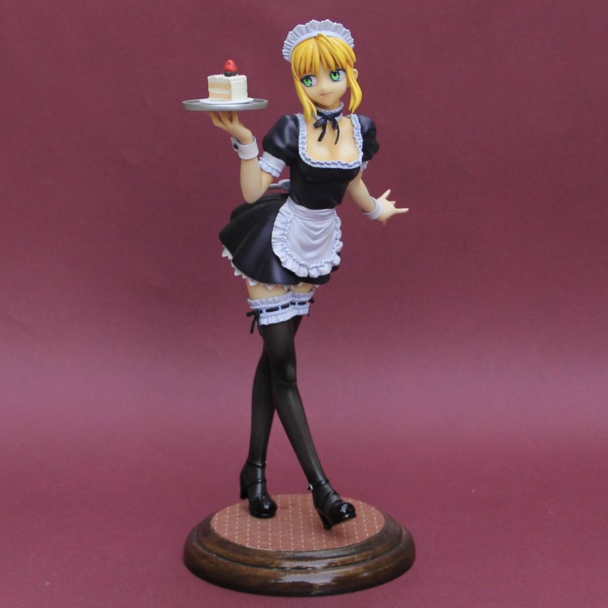 1/6 セイバーMaid Ver. 塗装完成品(アイペイント修正)ガレージ 1/6 セイバーMaid Ver. 塗装完成品(アイペイント修正)ガレージ