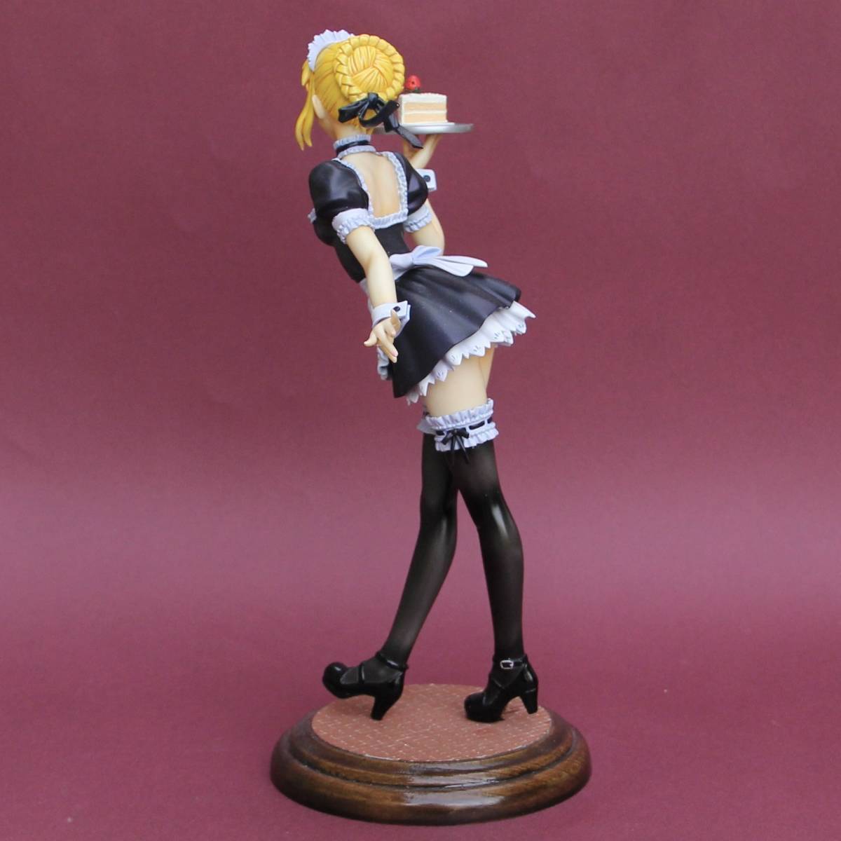 1/6 Saber Maid Ver. painting final product ( I paint modification ) garage kit resin cast Fate/stay night