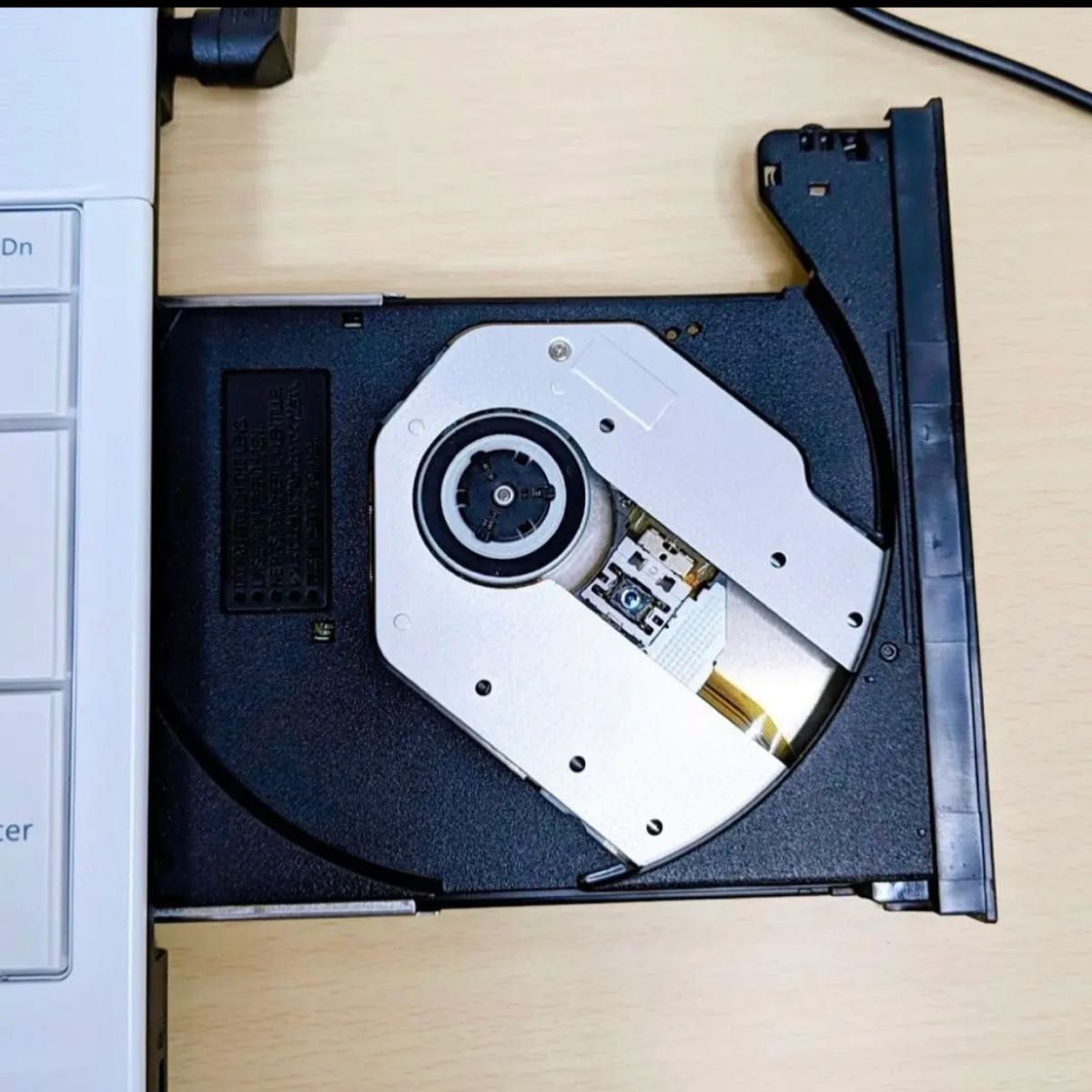 ノートパソコン 白 DVD 富士通LIFEBOOK|Yahoo!フリマ(旧PayPay ノートパソコン 白 DVD 富士通LIFEBOOK|Yahoo!フリマ(旧PayPay